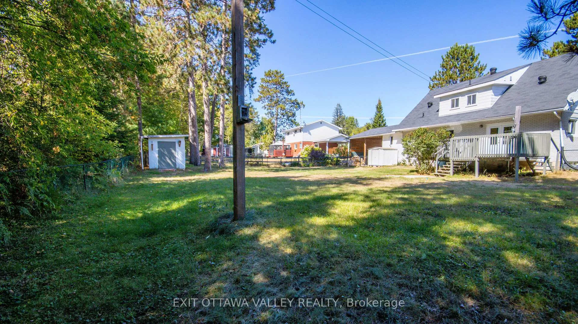 Photo 5 of 23 Sprucedale Avenue, Madawaska Valley, Madawaska Valley — HOMEH
