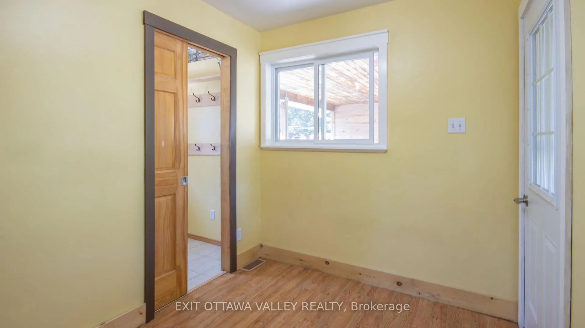 Photo 15 of 23 Sprucedale Avenue, Madawaska Valley, Madawaska Valley — HOMEH