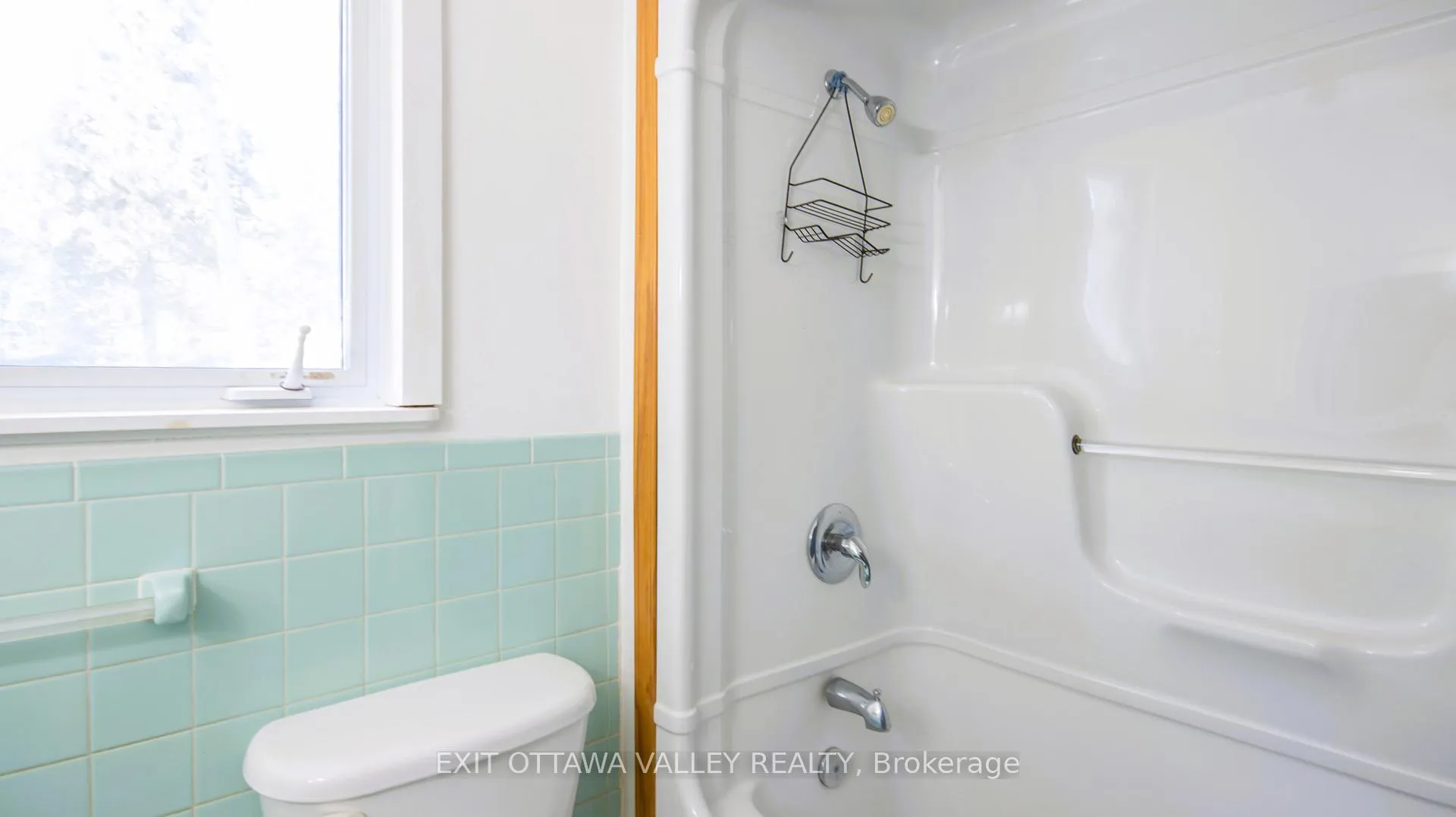 Photo 16 of 23 Sprucedale Avenue, Madawaska Valley, Madawaska Valley — HOMEH