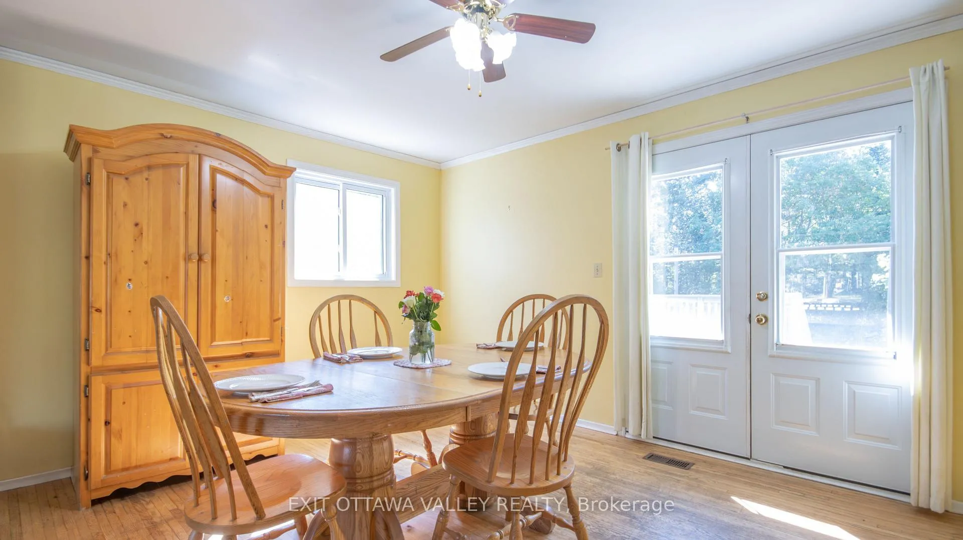 Photo 21 of 23 Sprucedale Avenue, Madawaska Valley, Madawaska Valley — HOMEH