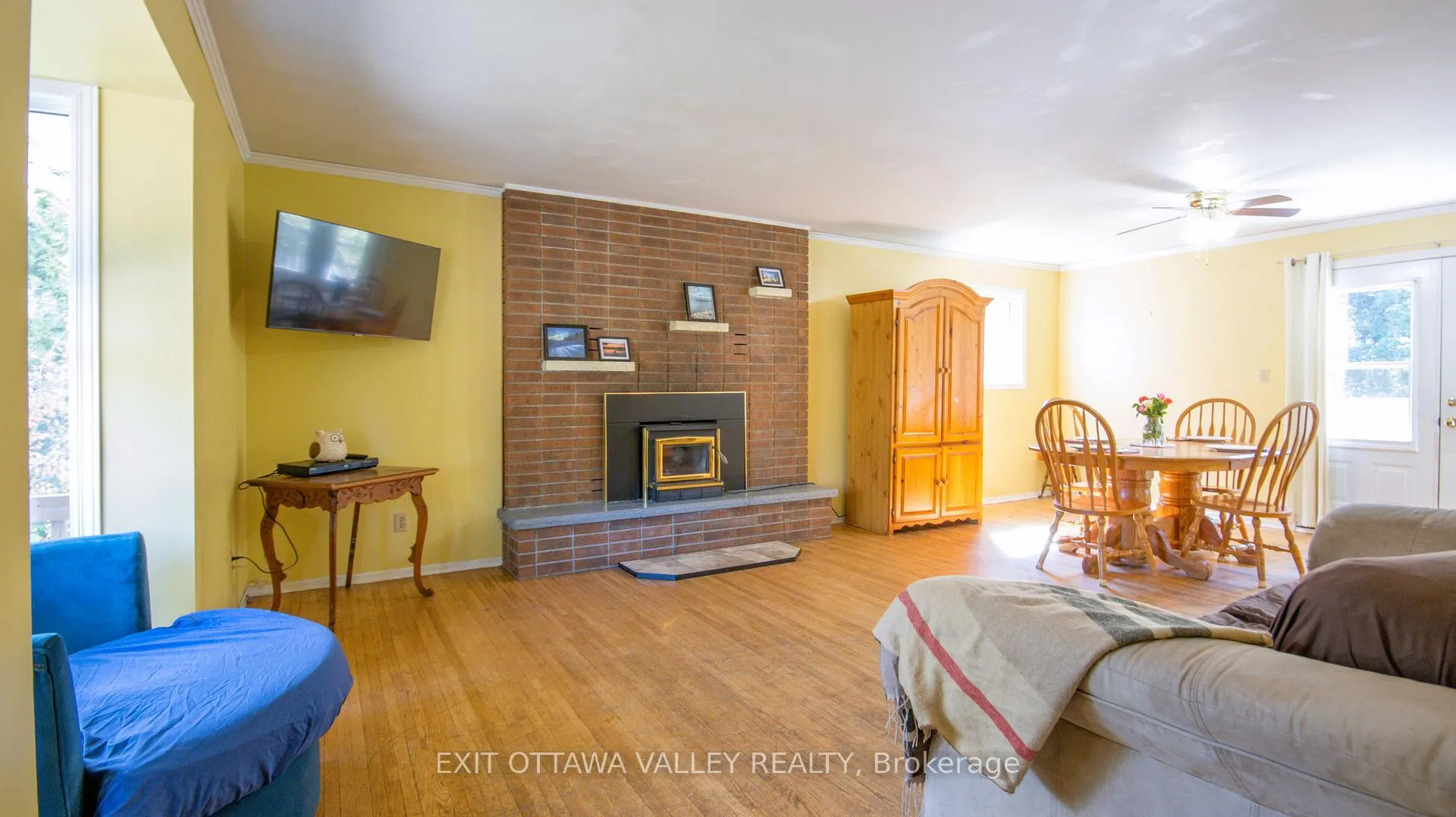 Photo 23 of 23 Sprucedale Avenue, Madawaska Valley, Madawaska Valley — HOMEH
