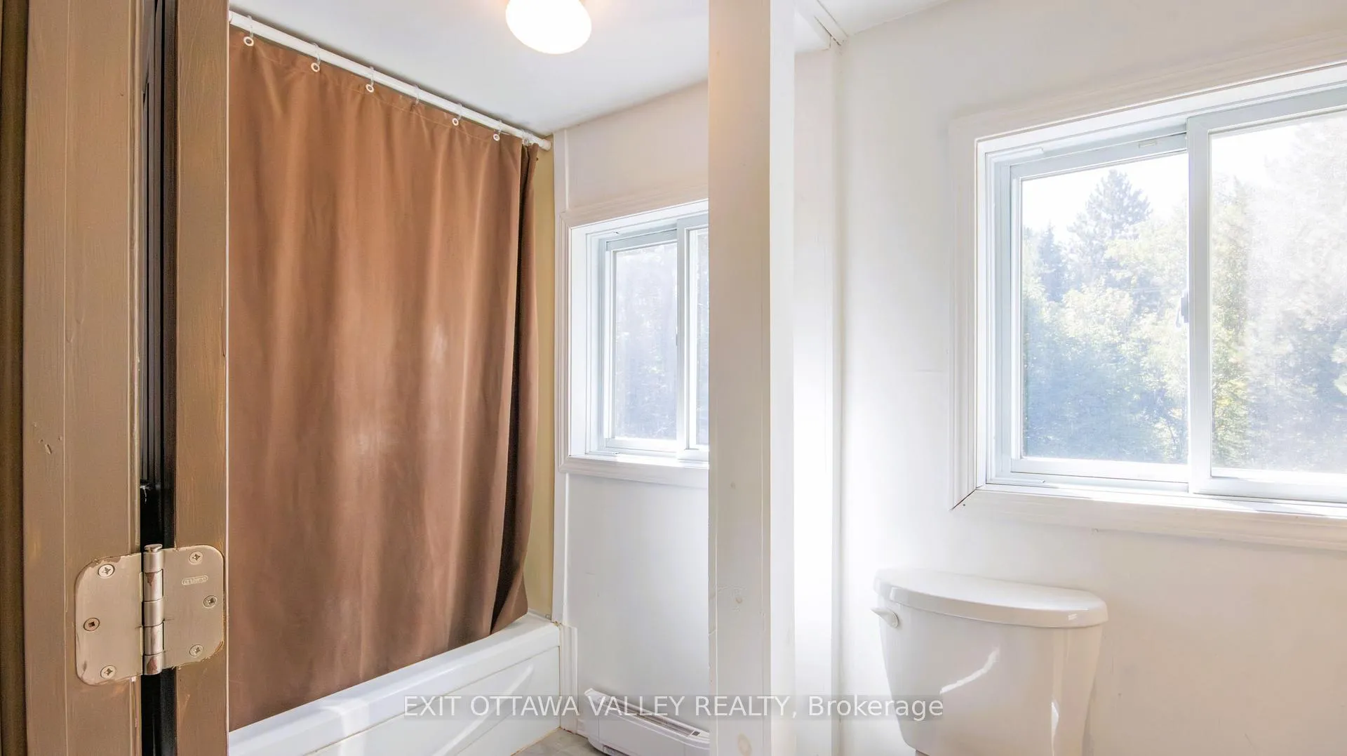 Photo 26 of 23 Sprucedale Avenue, Madawaska Valley, Madawaska Valley — HOMEH