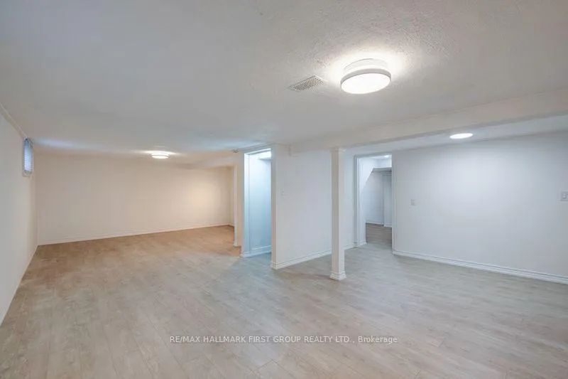 Photo 14 of 1000 Wardman Crescent, Whitby, Williamsburg — HOMEH