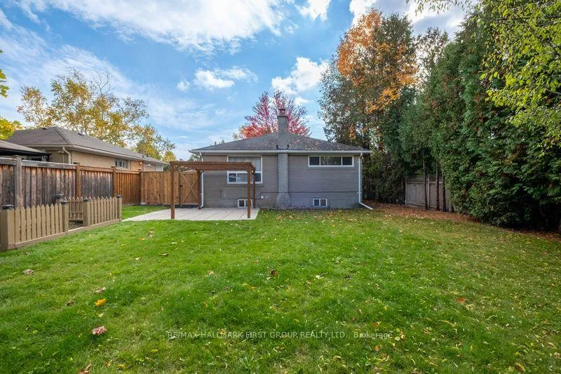 Photo 23 of 1000 Wardman Crescent, Whitby, Williamsburg — HOMEH