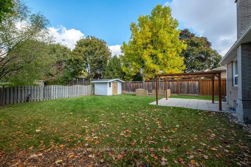 Photo 24 of 1000 Wardman Crescent, Whitby, Williamsburg — HOMEH