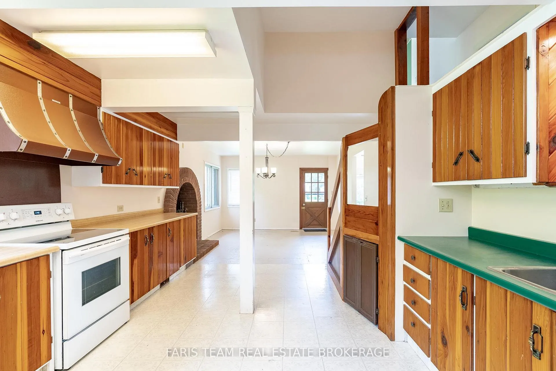 Photo 4 of 54 Hearthstone Drive, Tay, Rural Tay — HOMEH