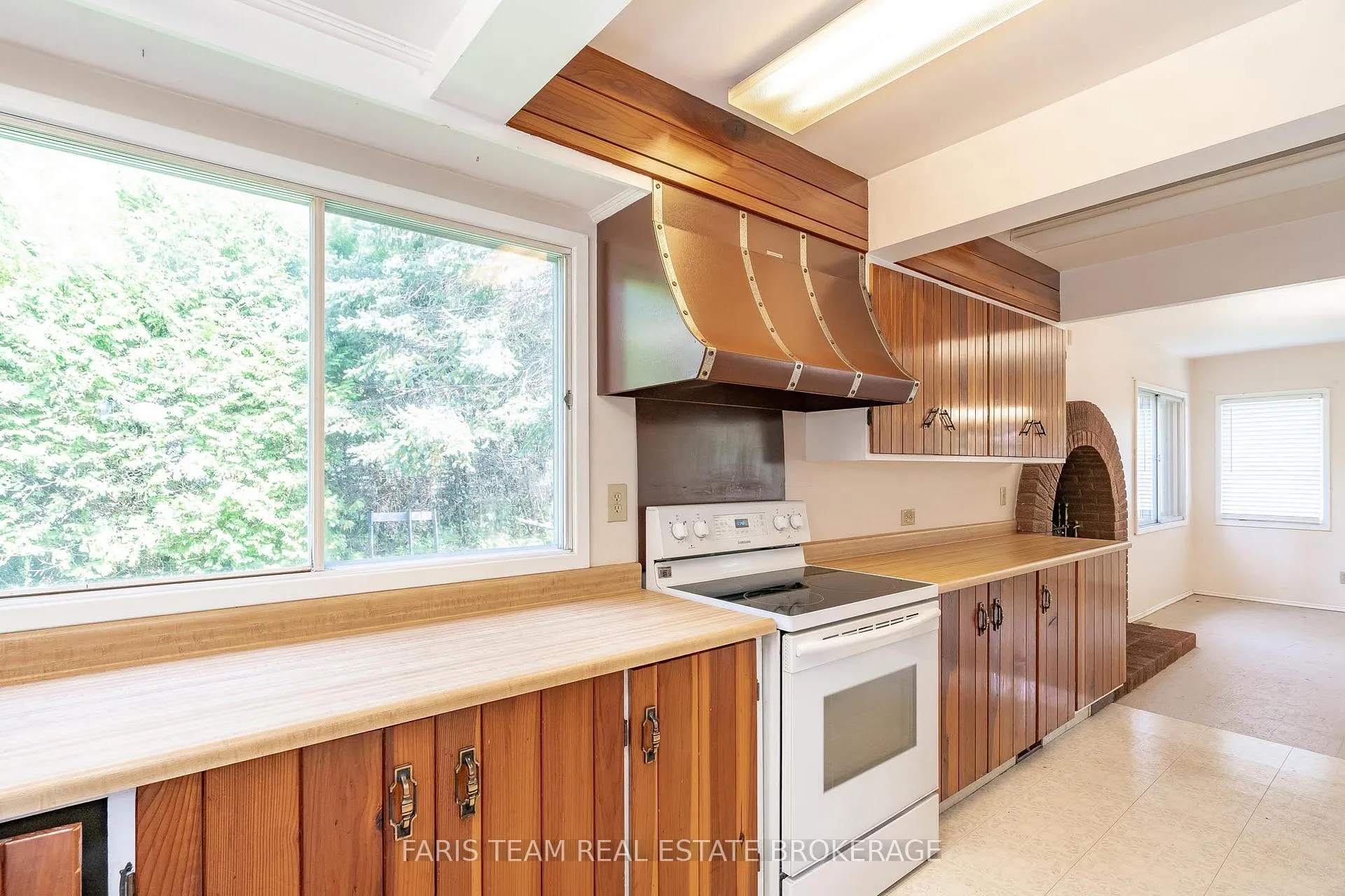 Photo 5 of 54 Hearthstone Drive, Tay, Rural Tay — HOMEH