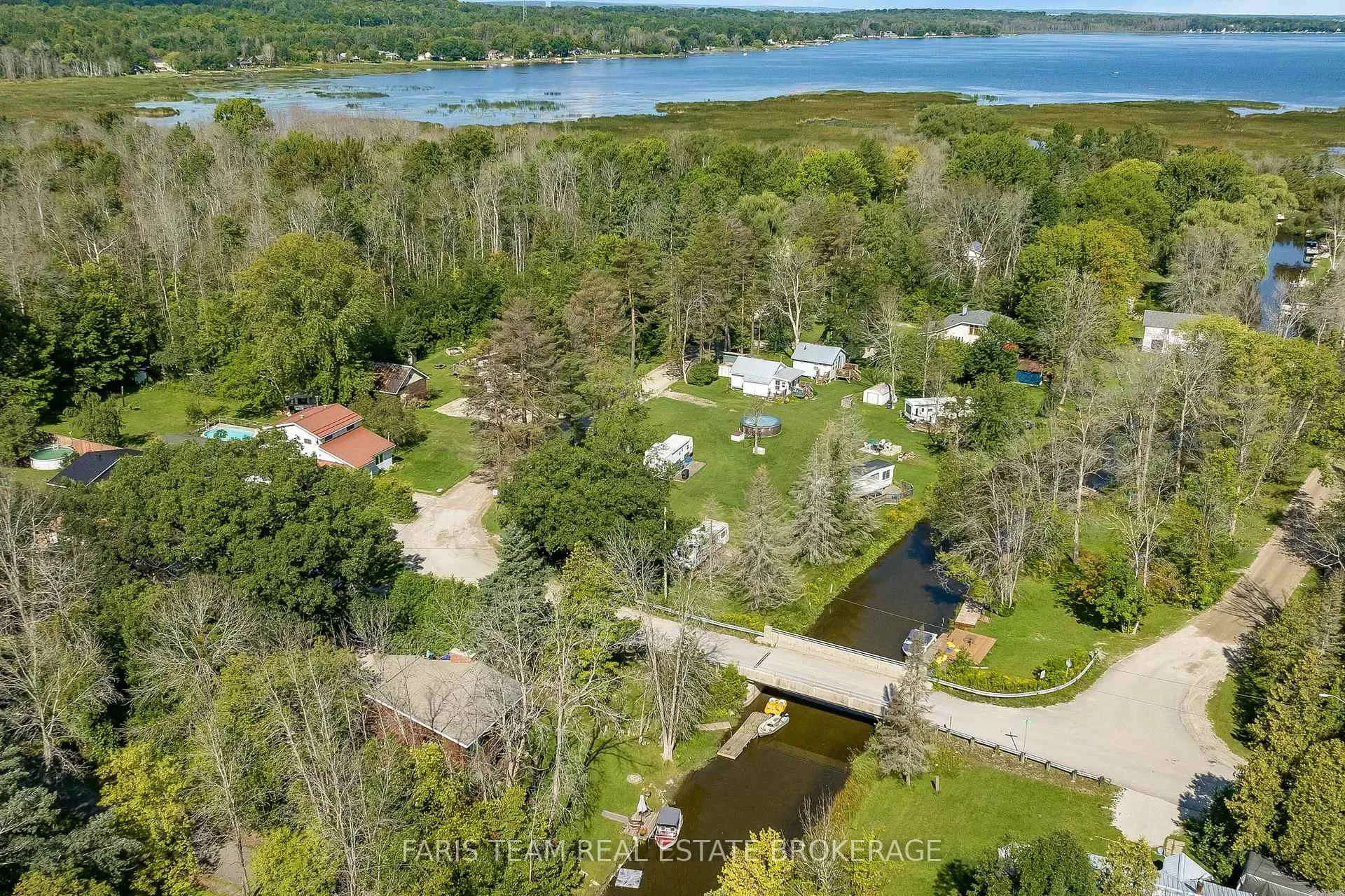 Photo 22 of 54 Hearthstone Drive, Tay, Rural Tay — HOMEH