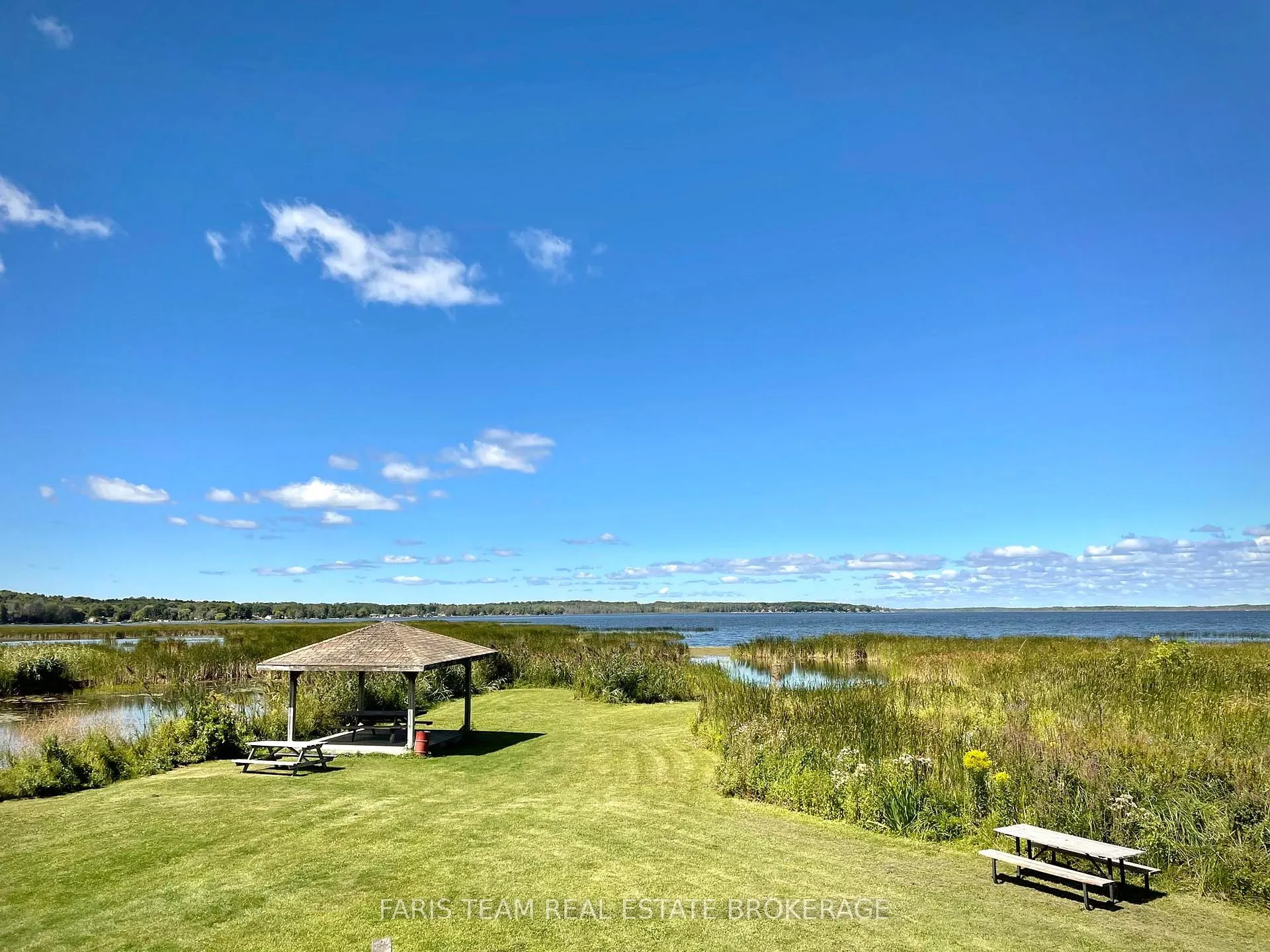 Photo 26 of 54 Hearthstone Drive, Tay, Rural Tay — HOMEH