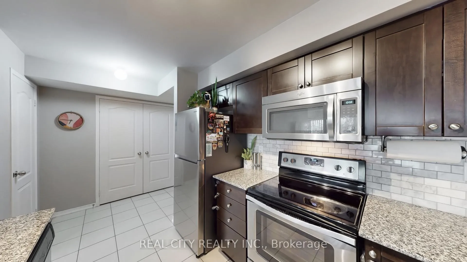 Photo 9 of Unit 511, 142 Widdicombe Hill Boulevard, Etobicoke, Willowridge-Martingrove-Richview — HOMEH