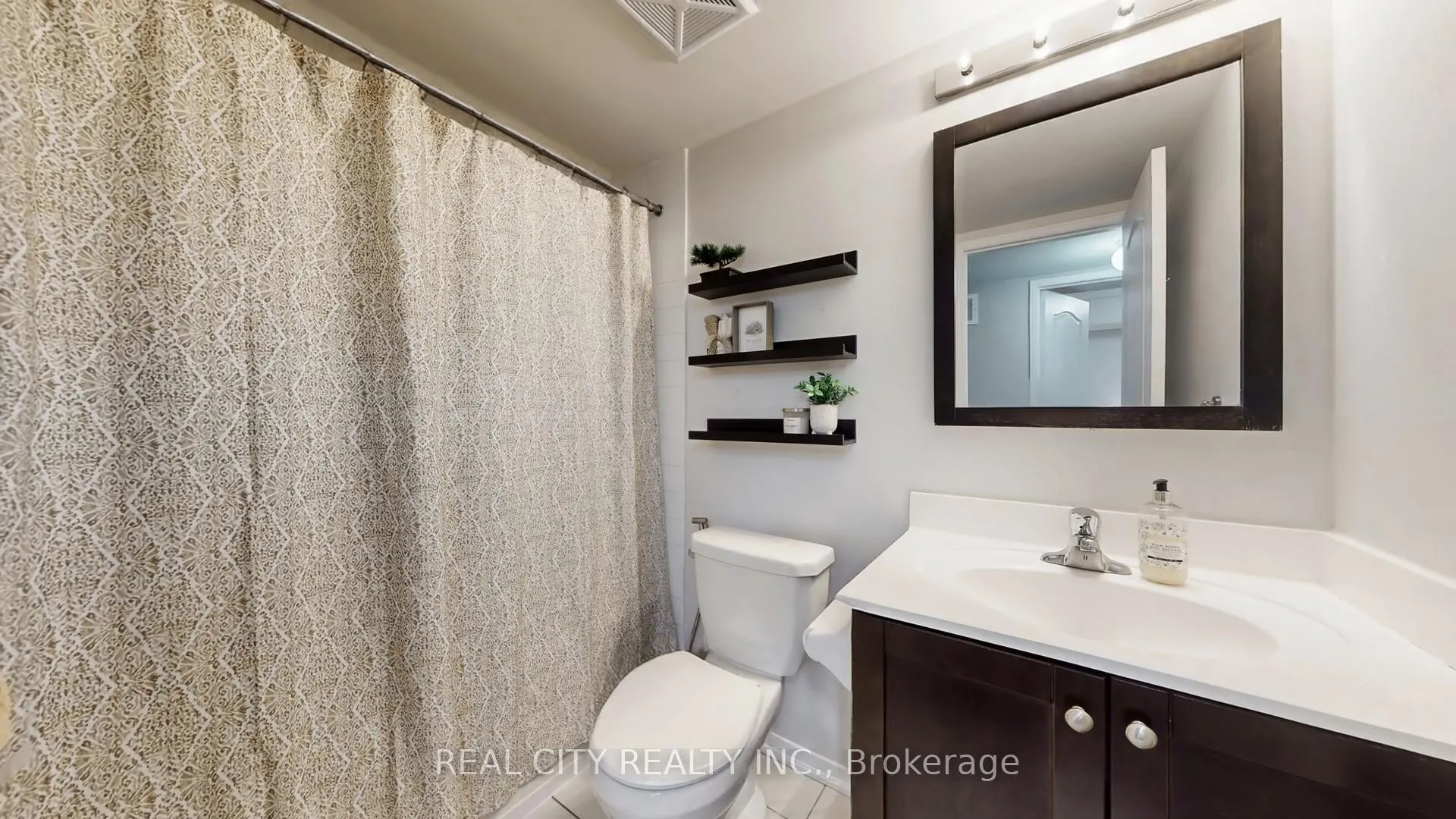 Photo 18 of Unit 511, 142 Widdicombe Hill Boulevard, Etobicoke, Willowridge-Martingrove-Richview — HOMEH