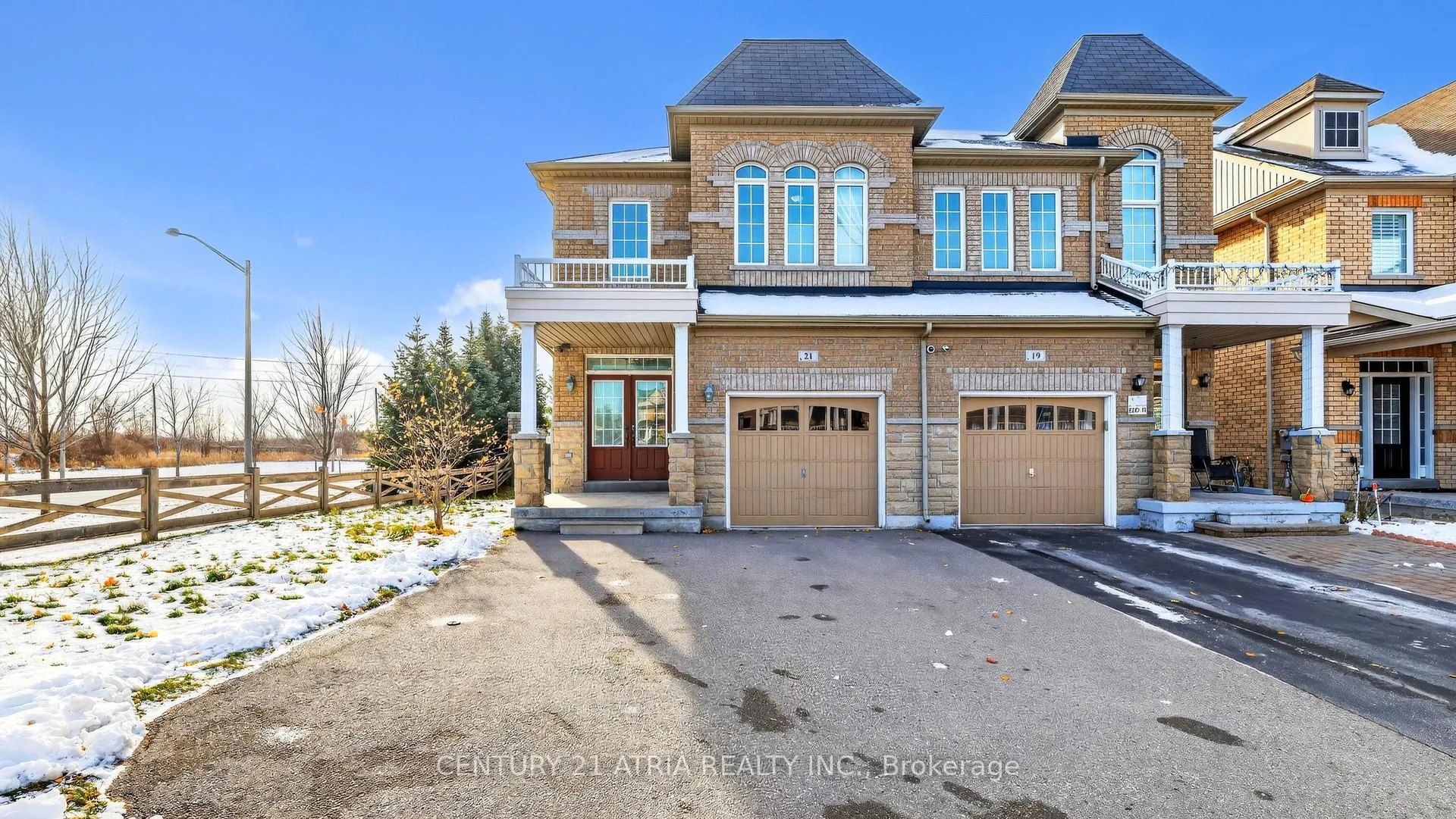 Photo 2 of 21 Gooseman Crescent, Markham, Box Grove — HOMEH