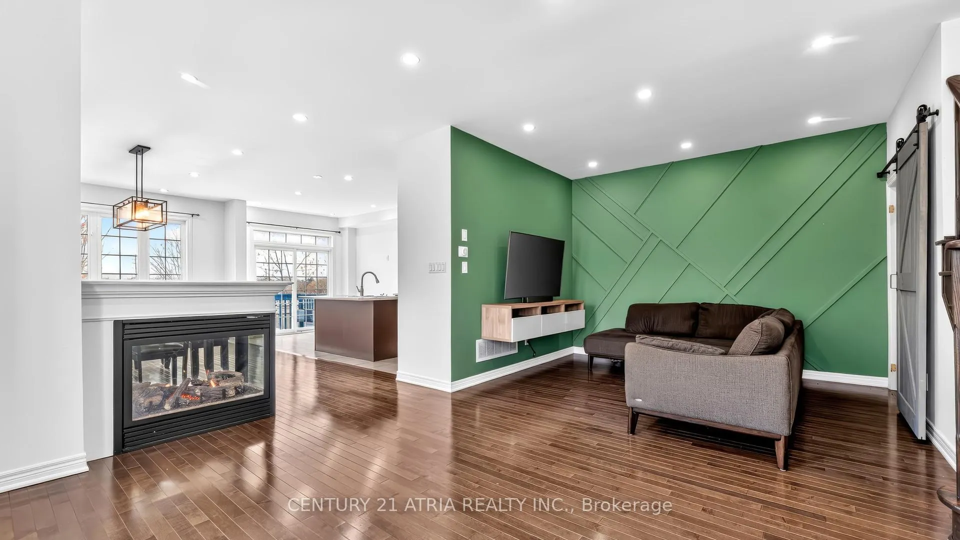 Photo 5 of 21 Gooseman Crescent, Markham, Box Grove — HOMEH