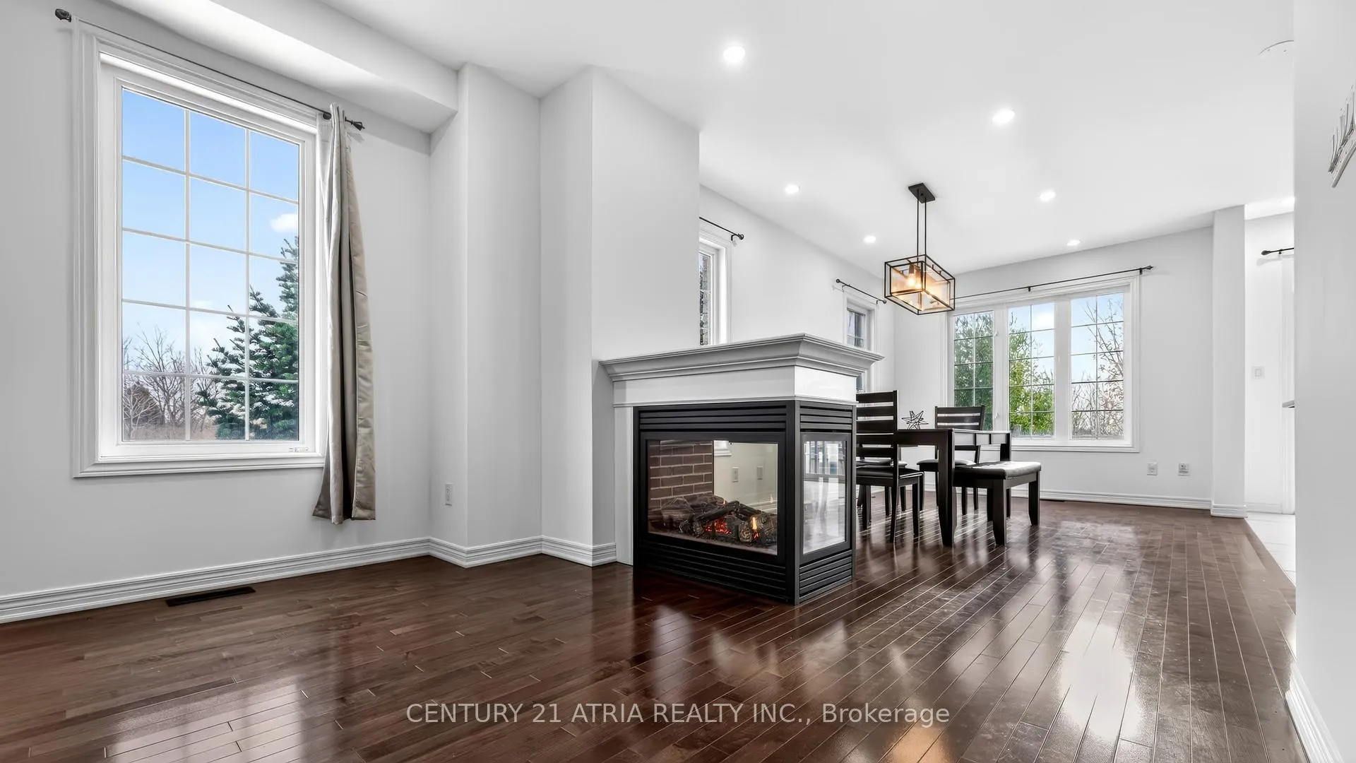 Photo 8 of 21 Gooseman Crescent, Markham, Box Grove — HOMEH