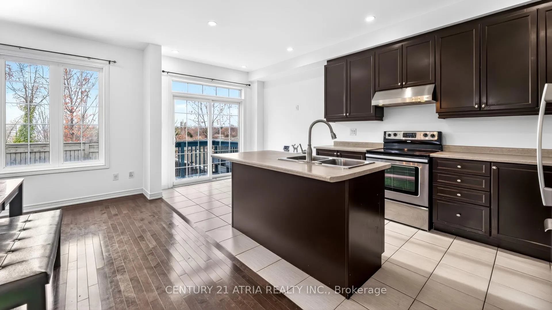 Photo 13 of 21 Gooseman Crescent, Markham, Box Grove — HOMEH
