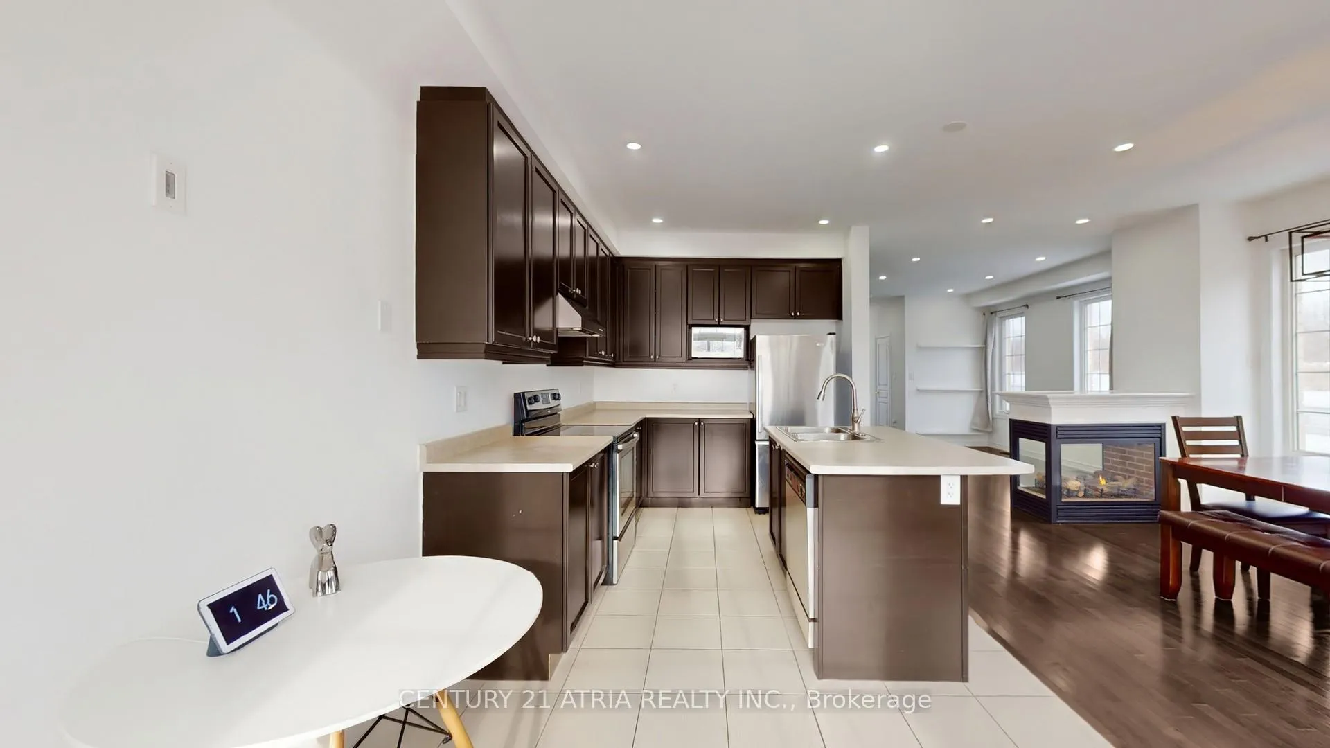 Photo 14 of 21 Gooseman Crescent, Markham, Box Grove — HOMEH