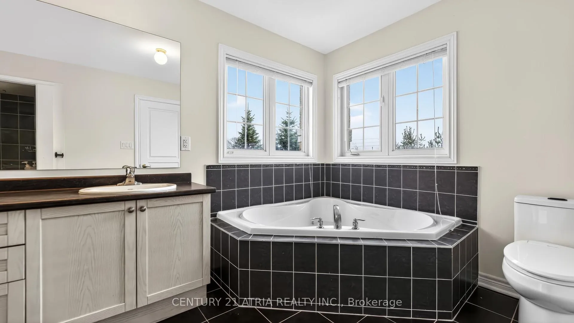 Photo 31 of 21 Gooseman Crescent, Markham, Box Grove — HOMEH