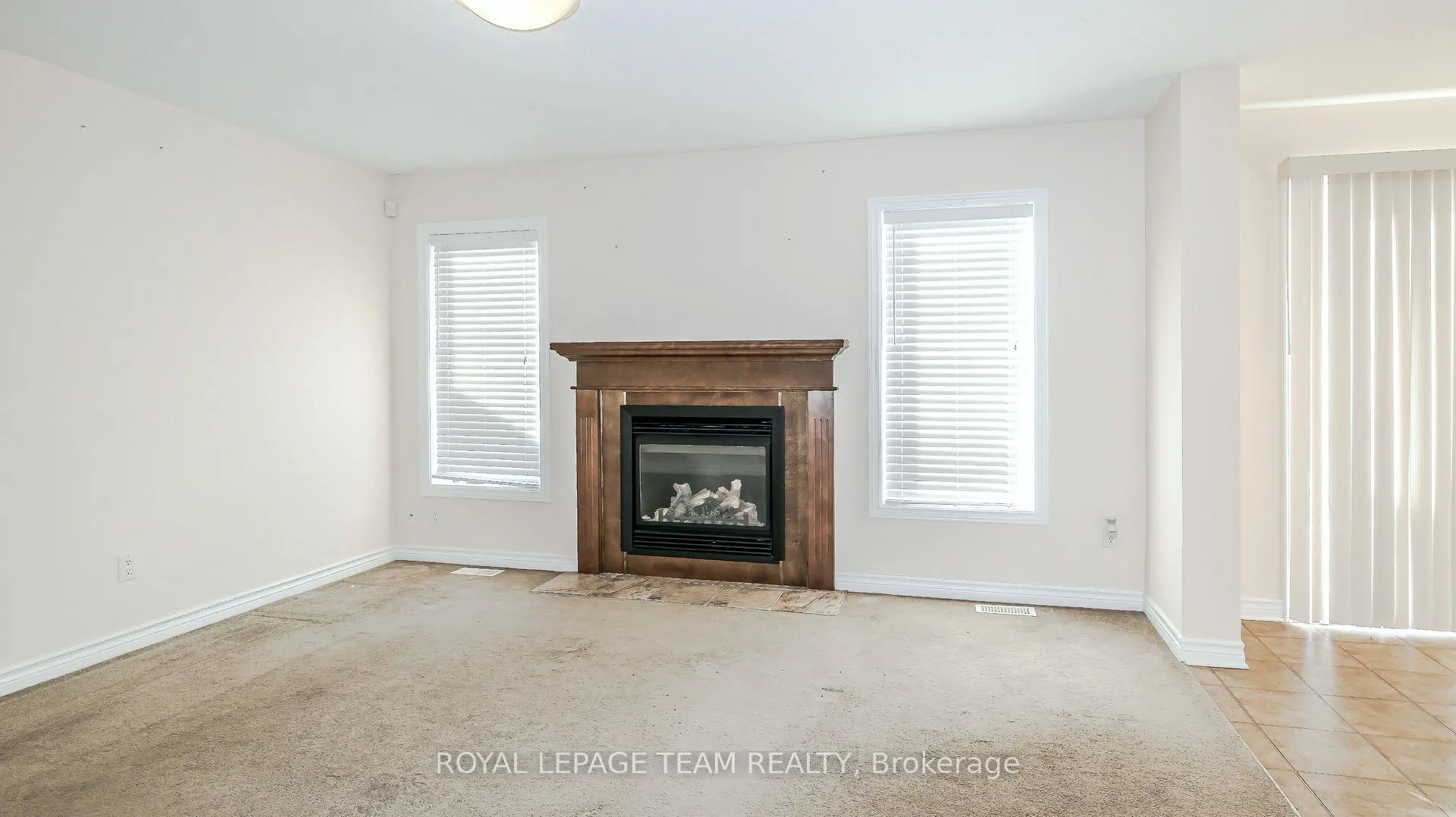 Photo 7 of 403 Temiskaming Crescent, Ottawa, Barrhaven - Strandherd — HOMEH