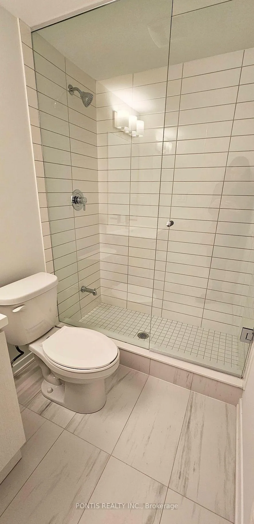 Photo 16 of Unit TH 200, 141 Honeycrisp Crescent, Vaughan, Concord — HOMEH