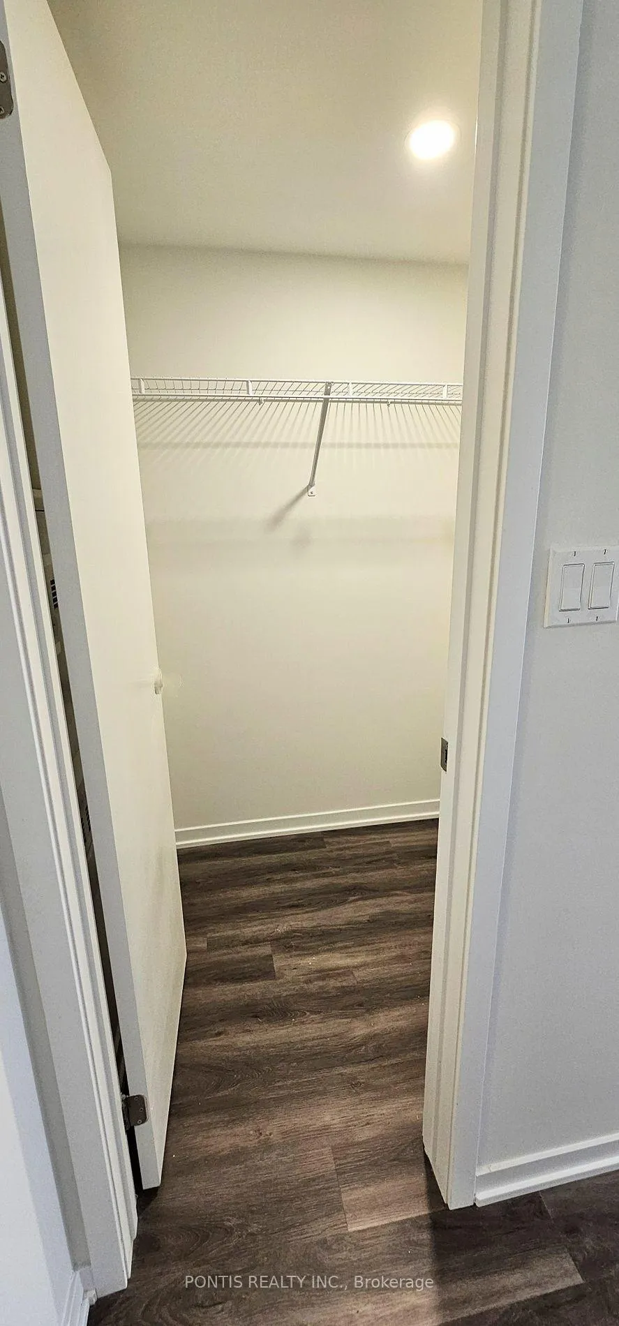 Photo 18 of Unit TH 200, 141 Honeycrisp Crescent, Vaughan, Concord — HOMEH