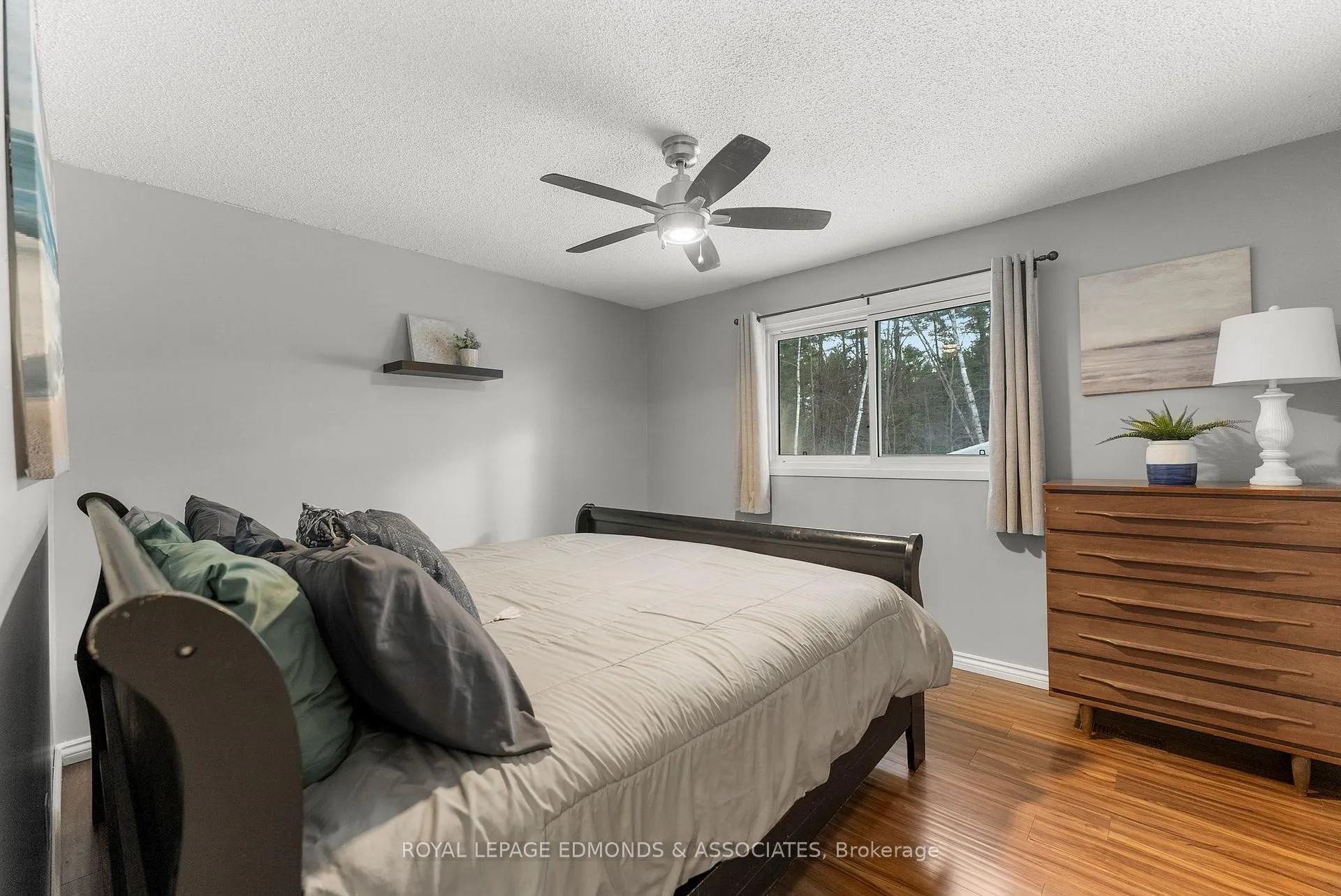 Photo 27 of 43 Lisa Crescent, Petawawa — HOMEH