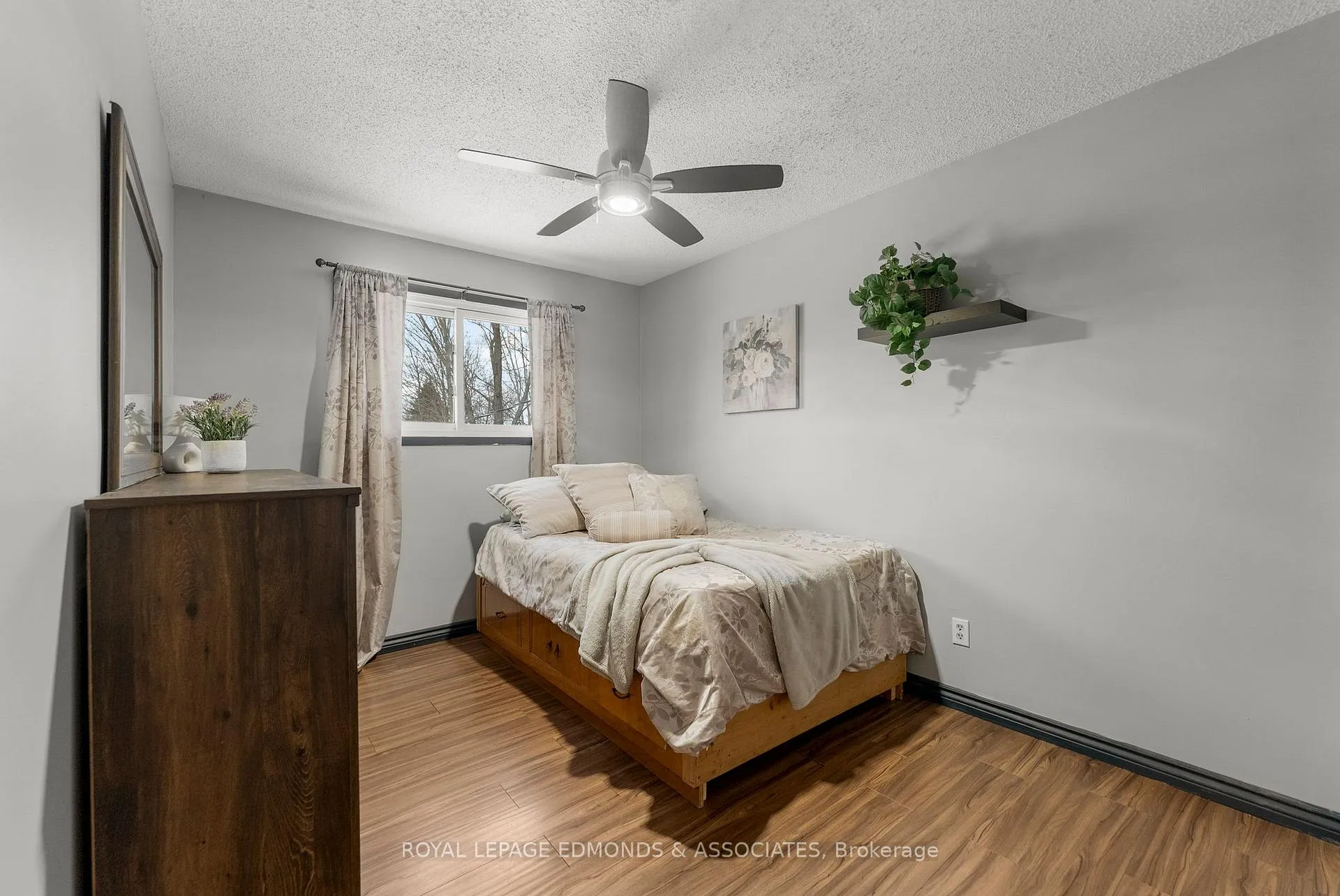 Photo 30 of 43 Lisa Crescent, Petawawa — HOMEH