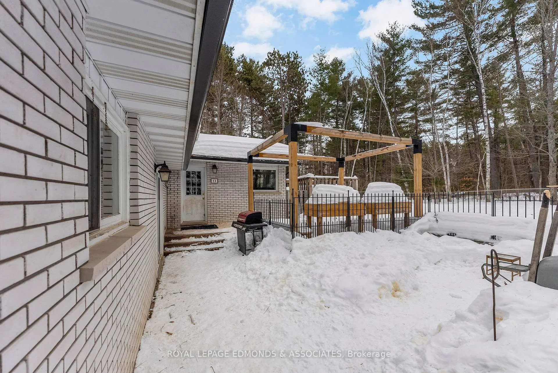 Photo 36 of 43 Lisa Crescent, Petawawa — HOMEH