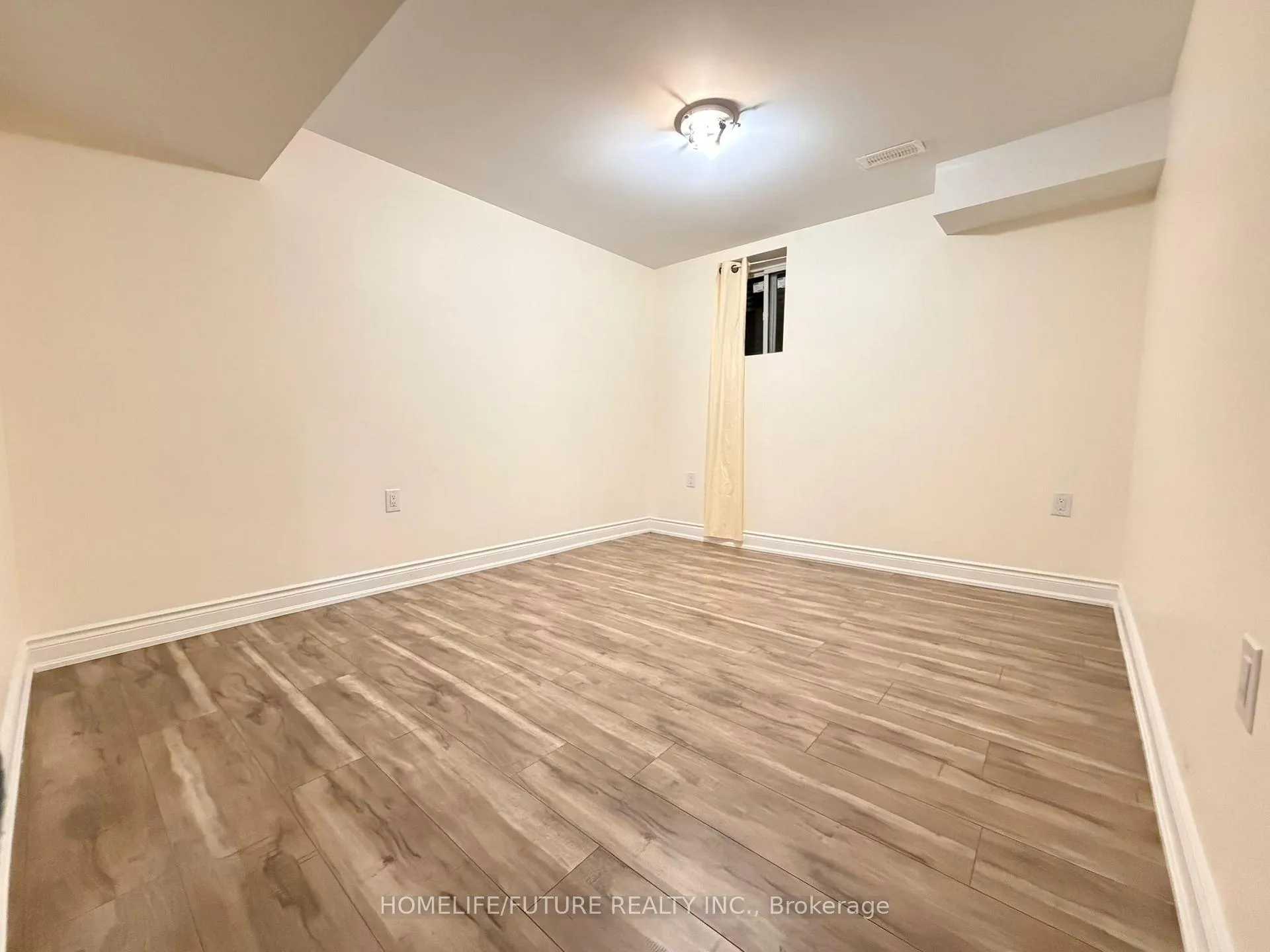 Photo 7 of Unit Bsmt, 7 Oxendon Road, Brampton, Northwest Brampton — HOMEH