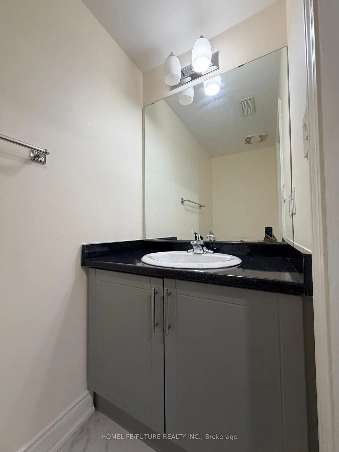 Photo 14 of Unit Bsmt, 7 Oxendon Road, Brampton, Northwest Brampton — HOMEH