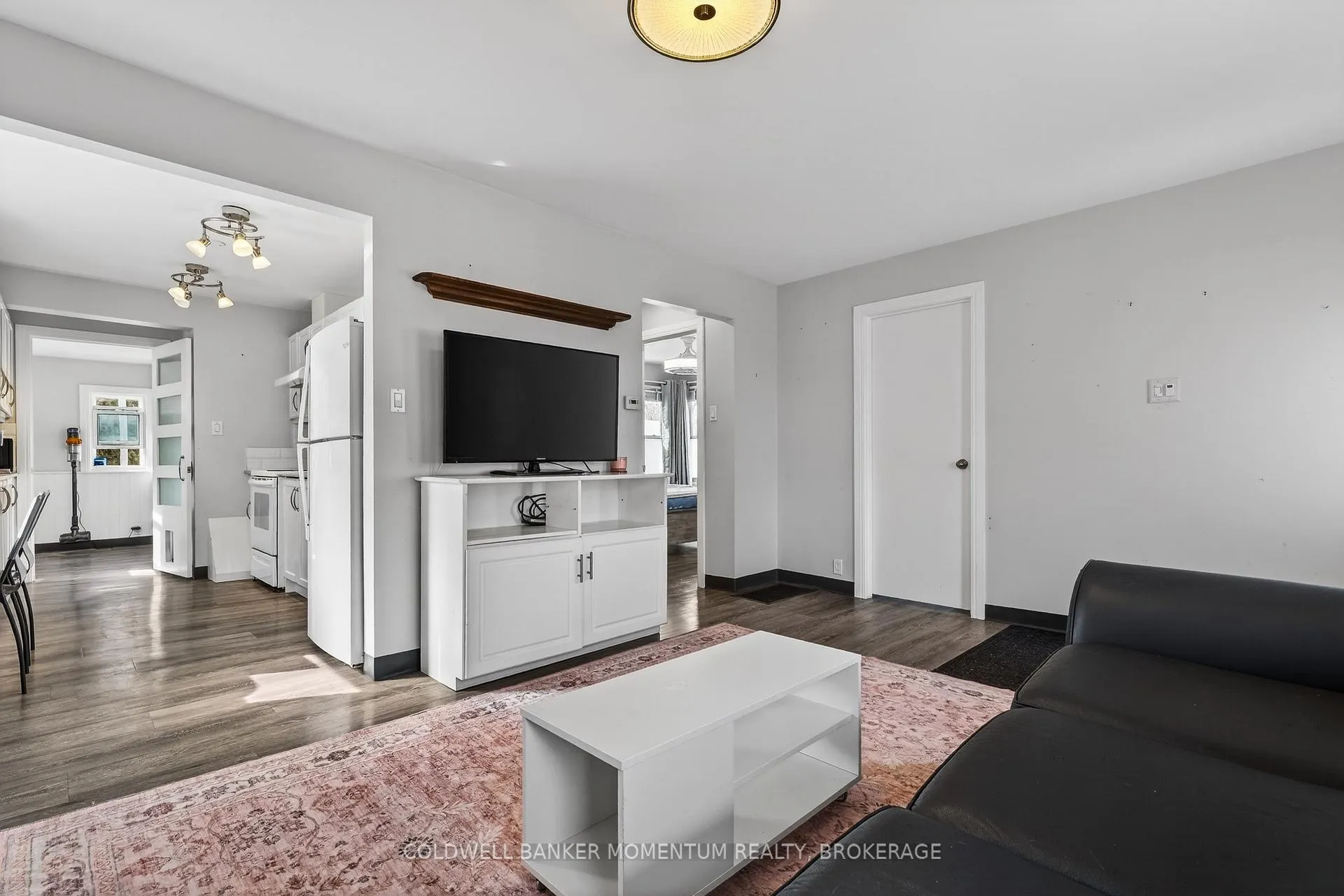 Photo 10 of 25 Coventry Street, St. Catharines, E. Chester — HOMEH
