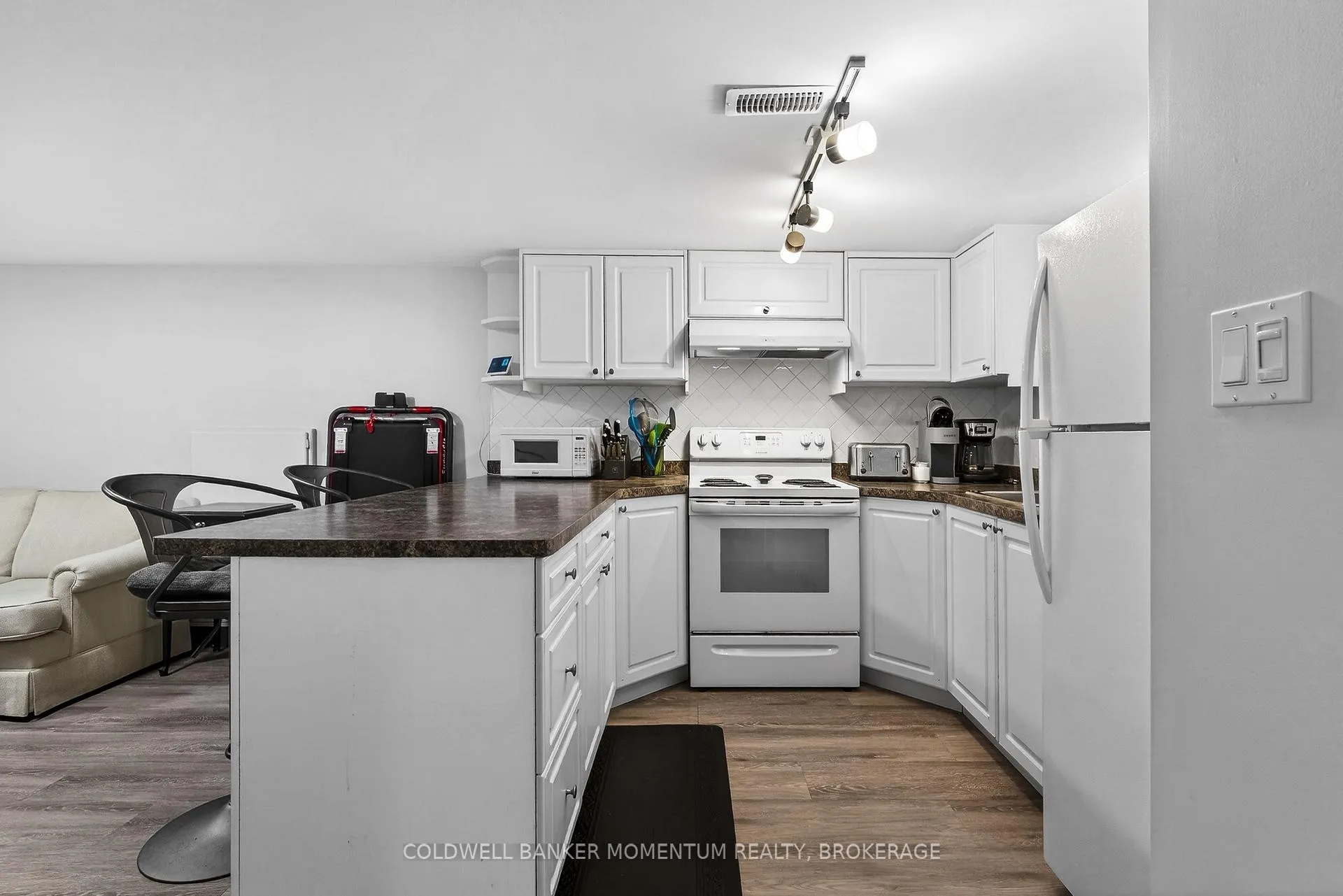 Photo 34 of 25 Coventry Street, St. Catharines, E. Chester — HOMEH