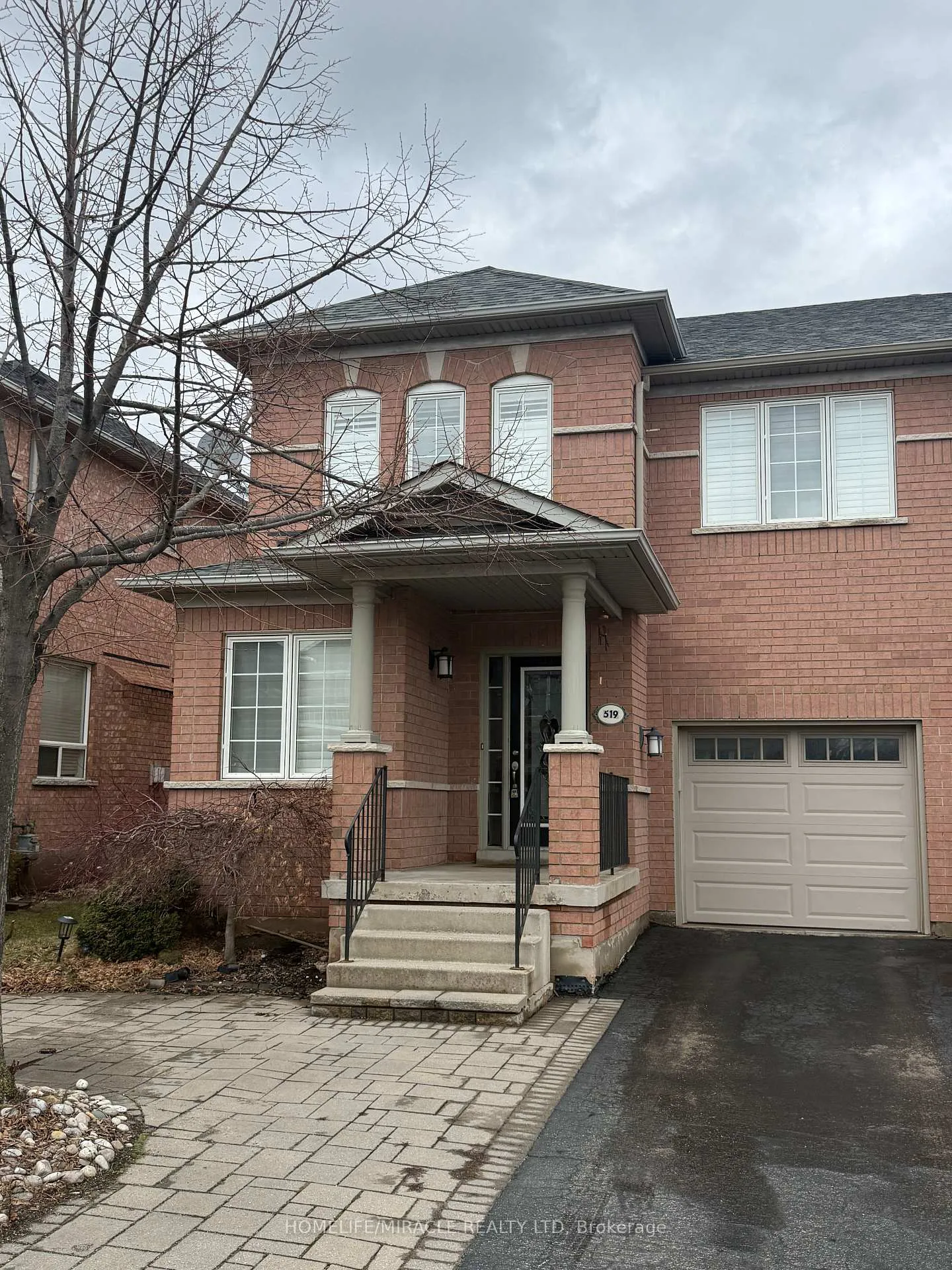 Photo 2 of 519 Delphine Drive, Burlington, Appleby — HOMEH