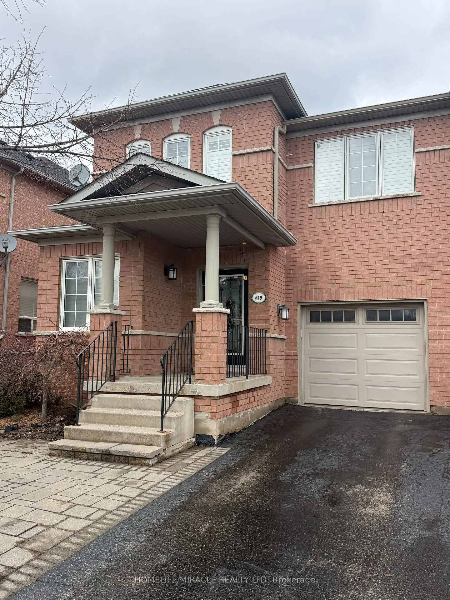 Photo 3 of 519 Delphine Drive, Burlington, Appleby — HOMEH