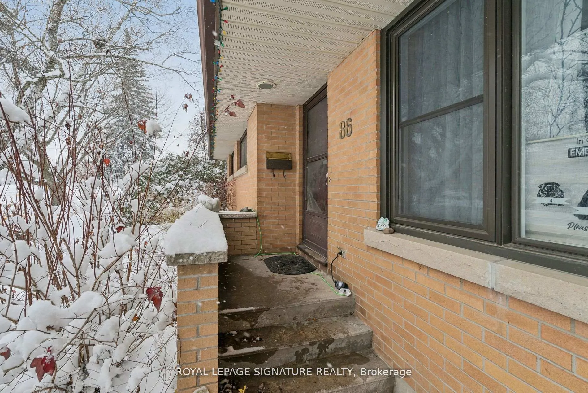 Photo 2 of 86 Fittons Road E, Orillia — HOMEH