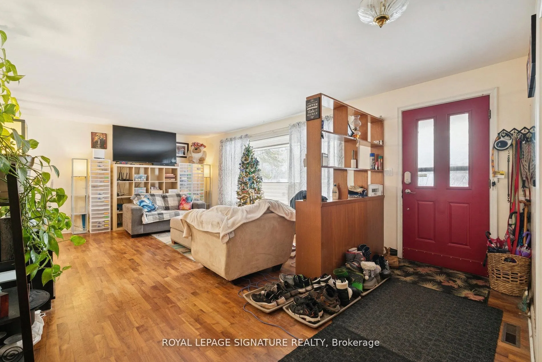 Photo 3 of 86 Fittons Road E, Orillia — HOMEH