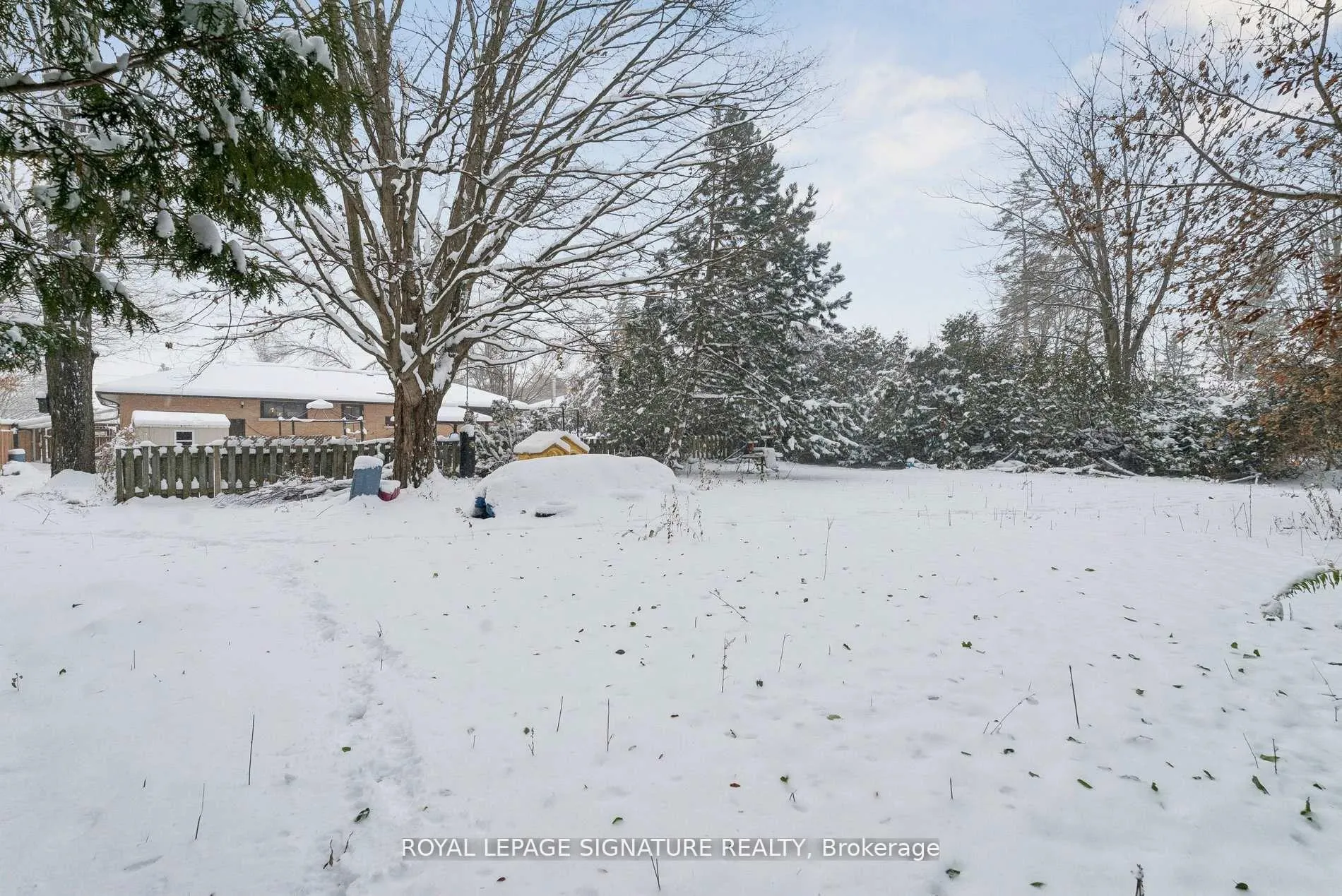 Photo 25 of 86 Fittons Road E, Orillia — HOMEH