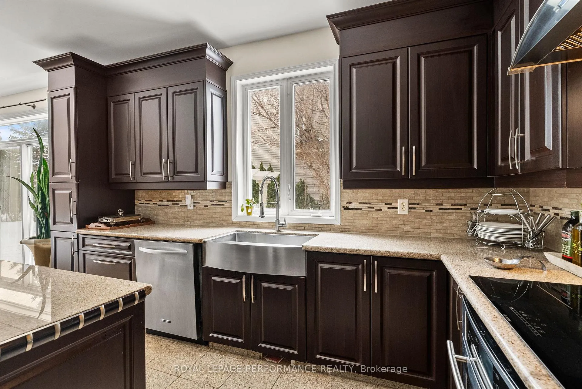 Photo 16 of 2091 Ricardo Street, Ottawa, Avalon East — HOMEH