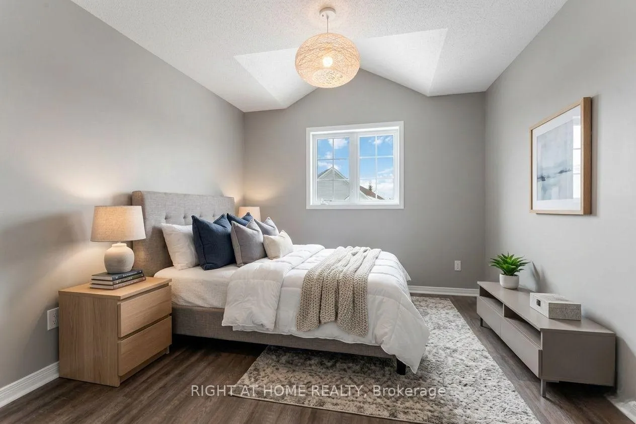 Photo 27 of 123 Kinross Private, Ottawa, Kanata - Morgan's Grant/South March — HOMEH