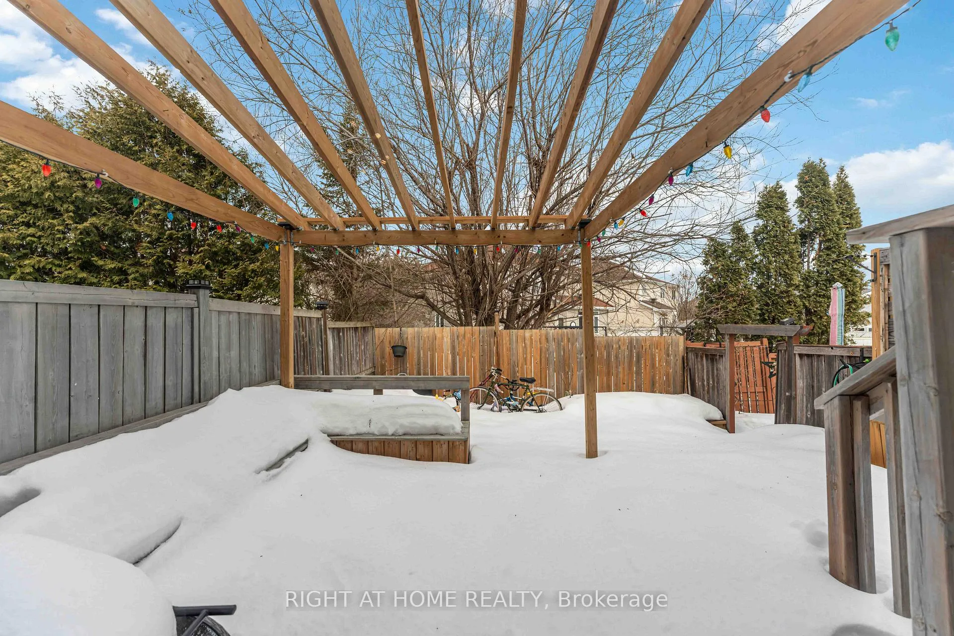 Photo 35 of 123 Kinross Private, Ottawa, Kanata - Morgan's Grant/South March — HOMEH