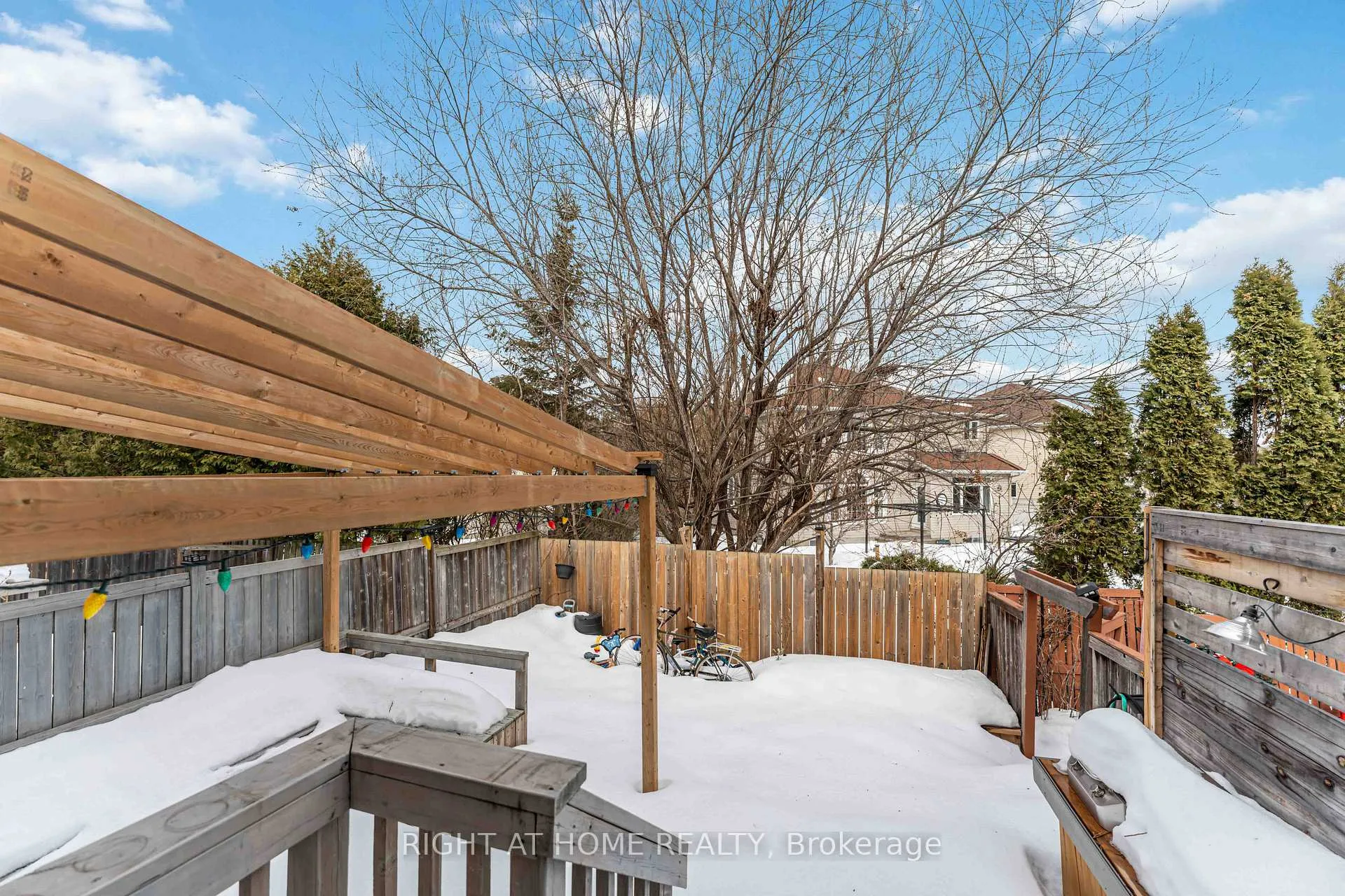 Photo 36 of 123 Kinross Private, Ottawa, Kanata - Morgan's Grant/South March — HOMEH