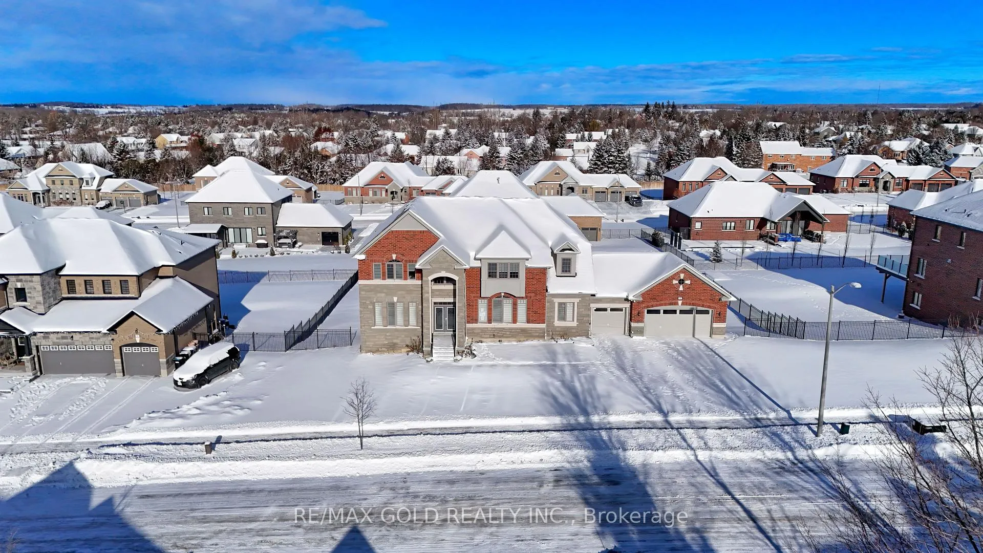 Photo 1 of 10 Stewart Crescent, Essa, Rural Essa — HOMEH