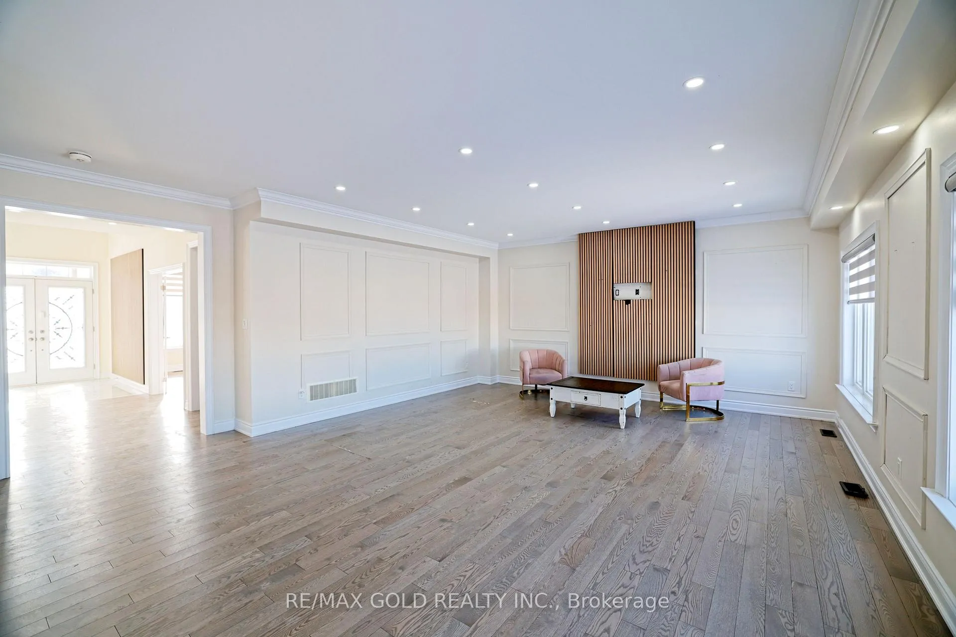 Photo 13 of 10 Stewart Crescent, Essa, Rural Essa — HOMEH