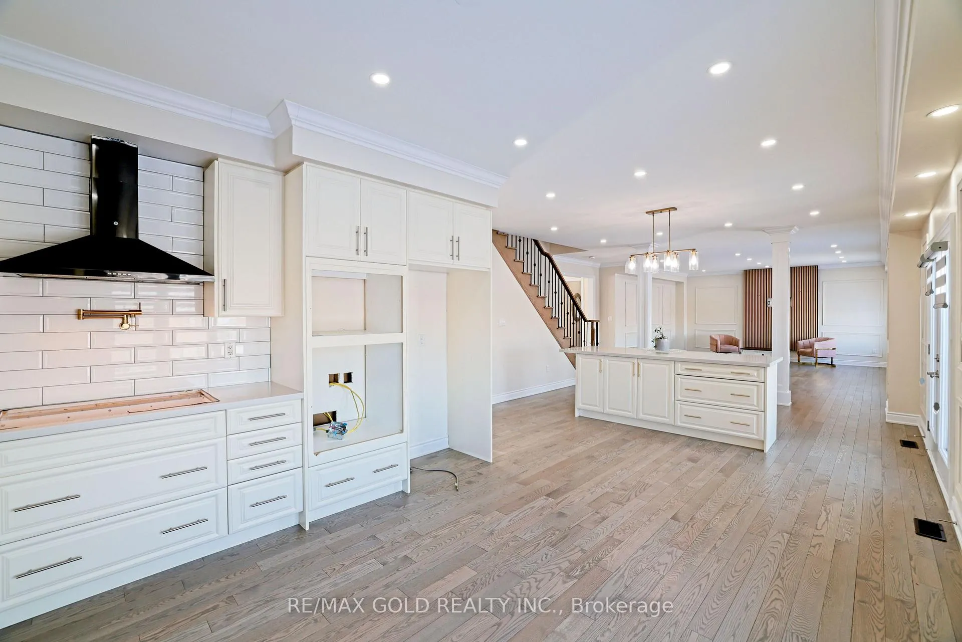Photo 21 of 10 Stewart Crescent, Essa, Rural Essa — HOMEH
