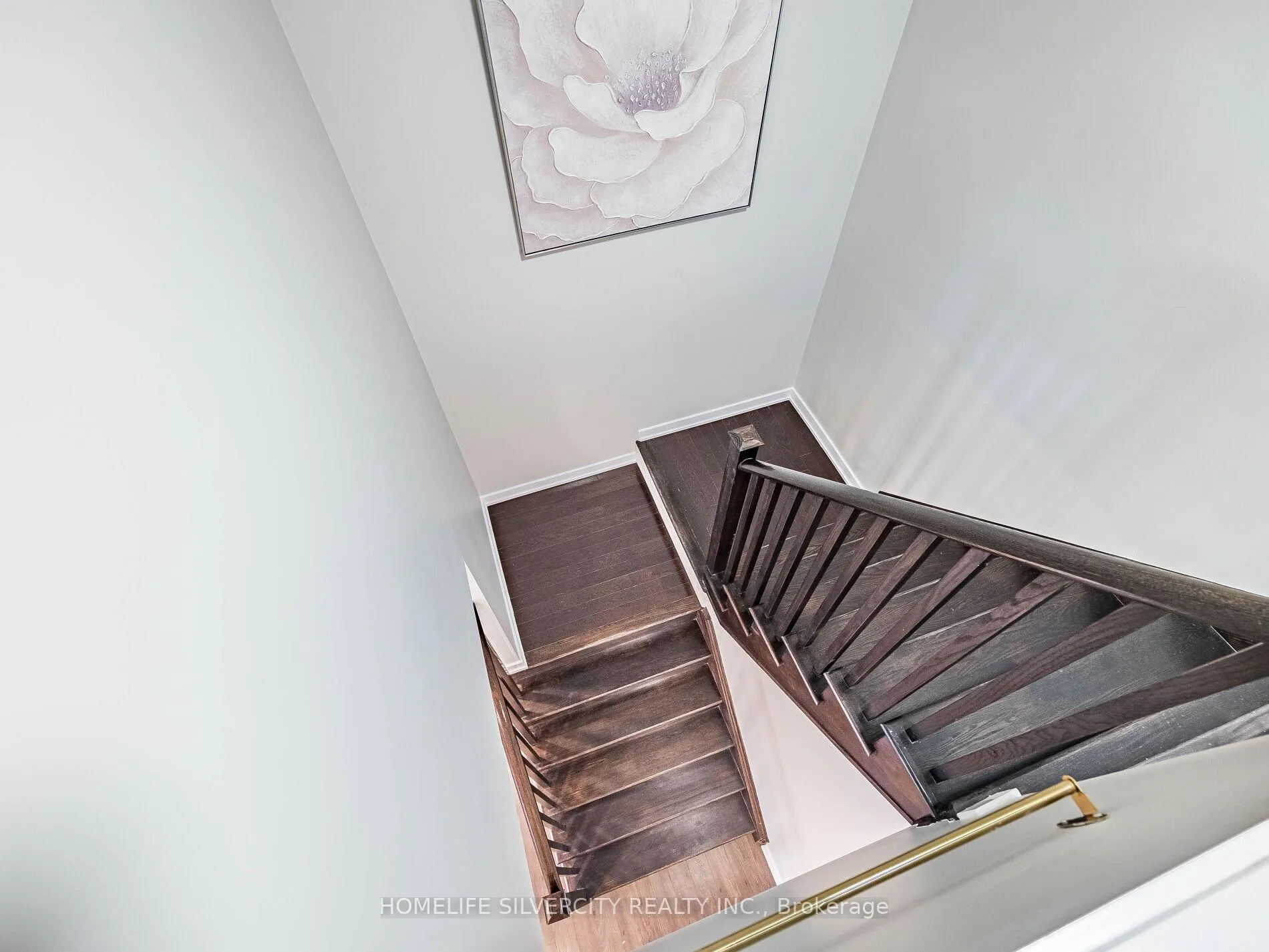 Photo 26 of 98 Crafter Crescent, Hamilton, Stoney Creek Mountain — HOMEH