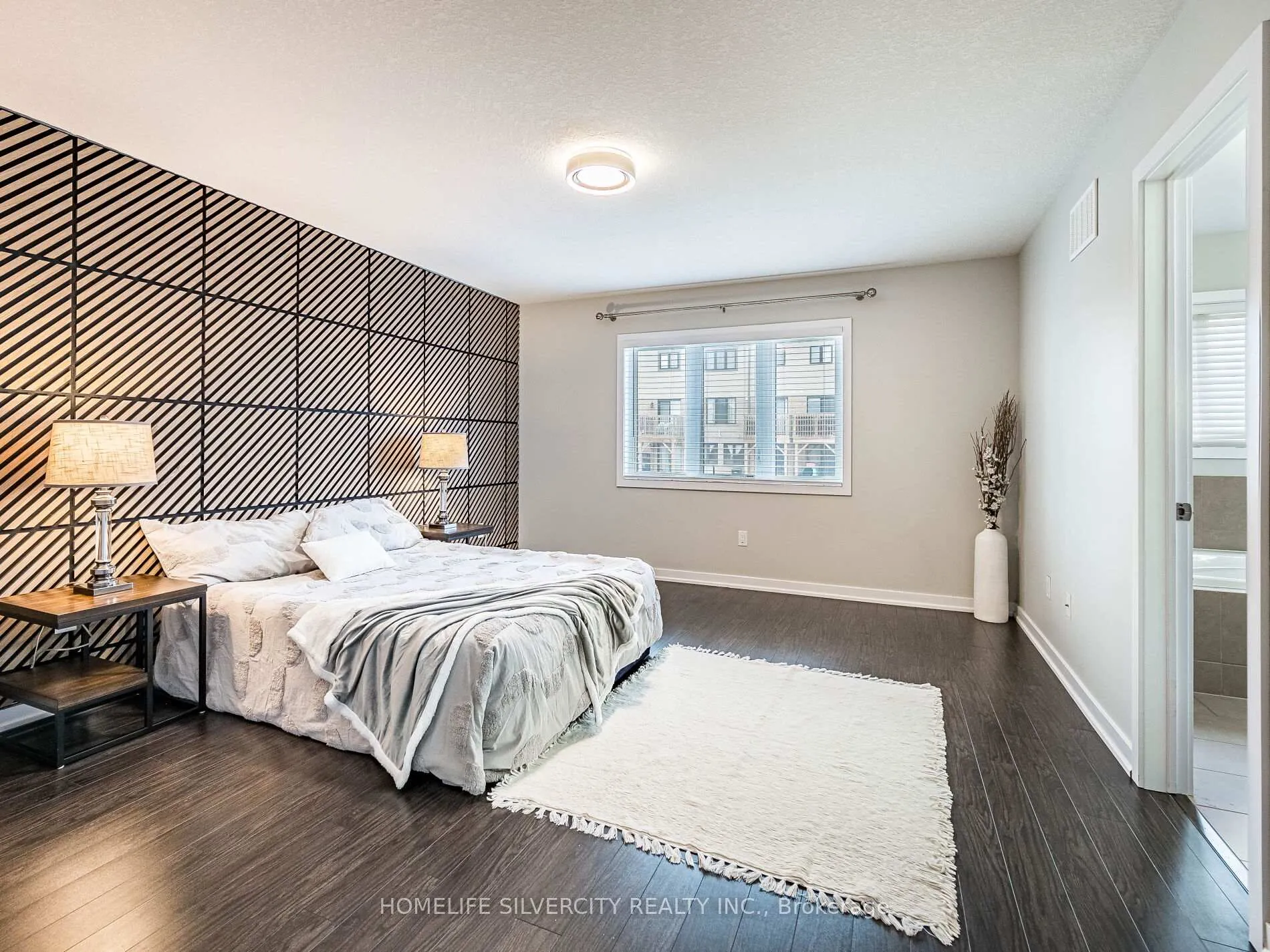 Photo 30 of 98 Crafter Crescent, Hamilton, Stoney Creek Mountain — HOMEH
