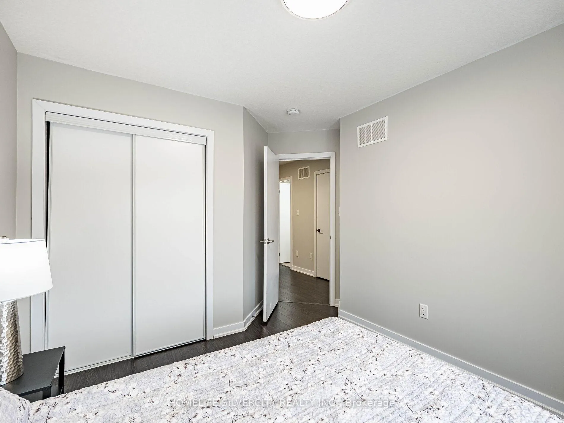 Photo 38 of 98 Crafter Crescent, Hamilton, Stoney Creek Mountain — HOMEH