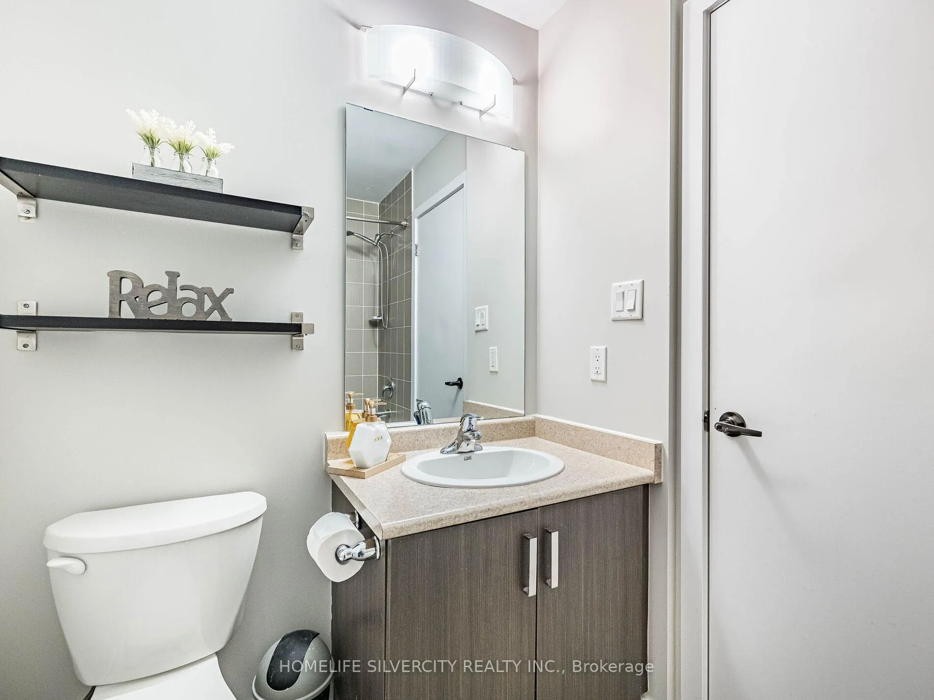 Photo 43 of 98 Crafter Crescent, Hamilton, Stoney Creek Mountain — HOMEH
