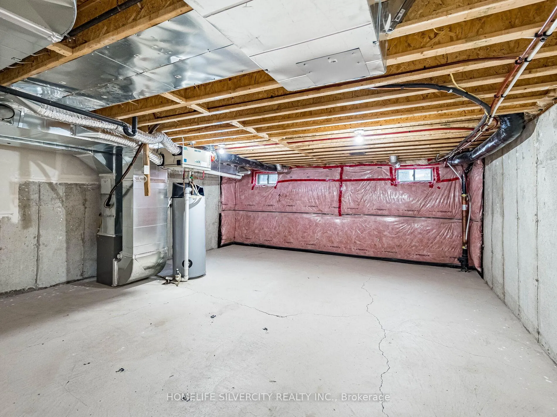 Photo 46 of 98 Crafter Crescent, Hamilton, Stoney Creek Mountain — HOMEH