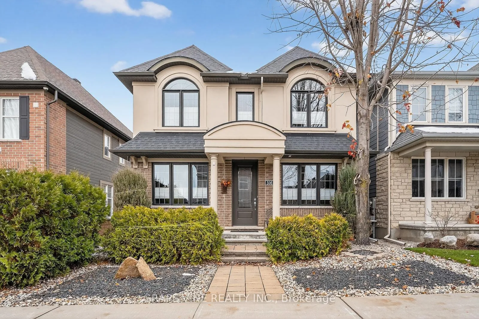 Front of 506 Chriscraft Way