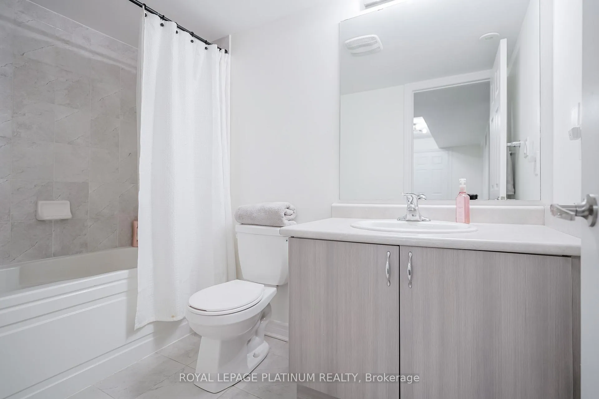 Photo 24 of Unit #36, 200 Veterans Drive, Brampton, Northwest Brampton — HOMEH